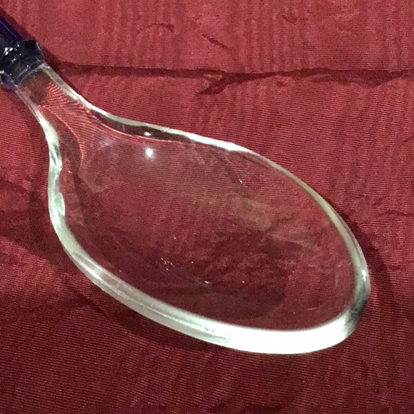 Vintage blue glass salad fork and spoon set. - Picture 3 of 4